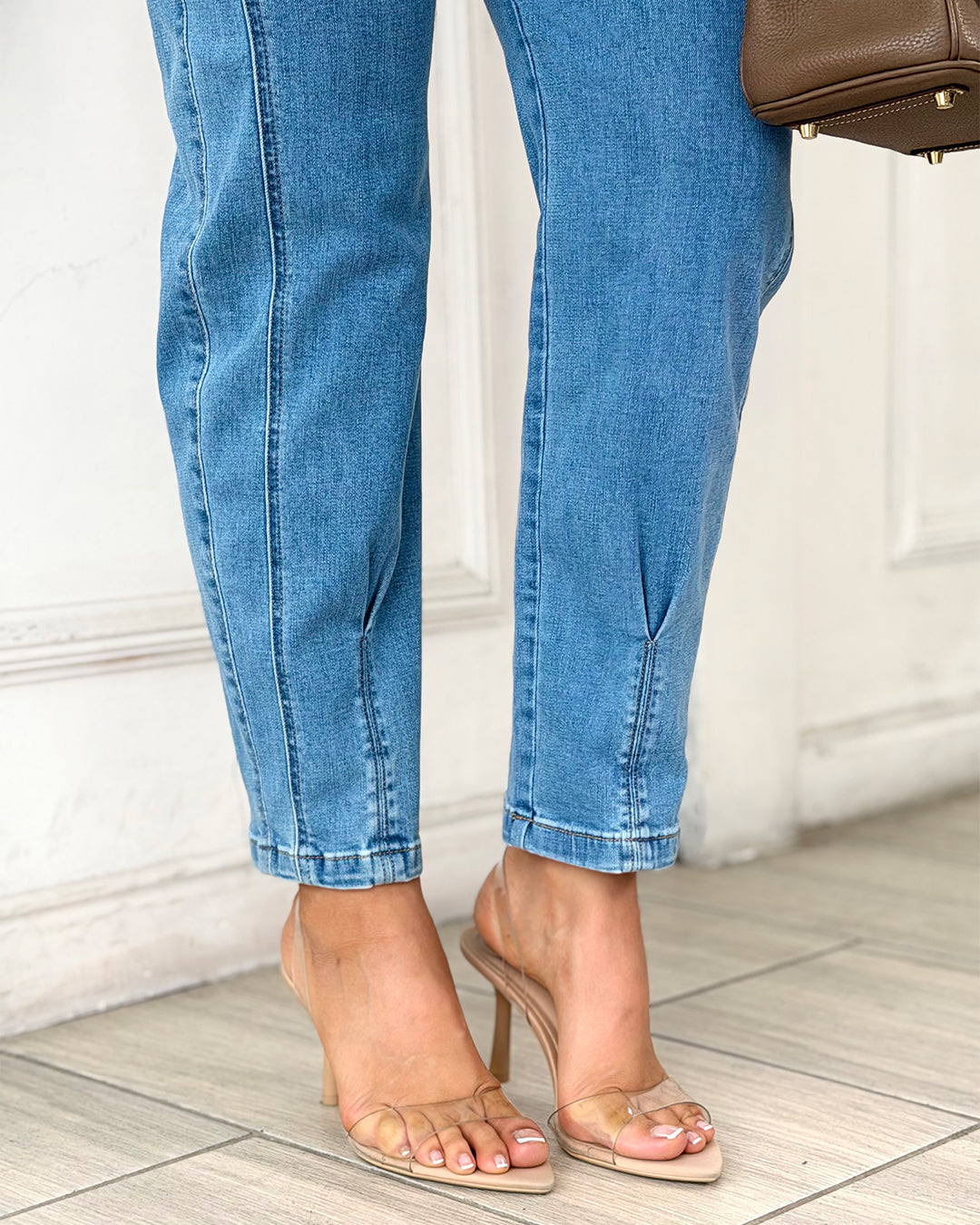 Jean Baggy Azul Claro con Pinzas en Bota